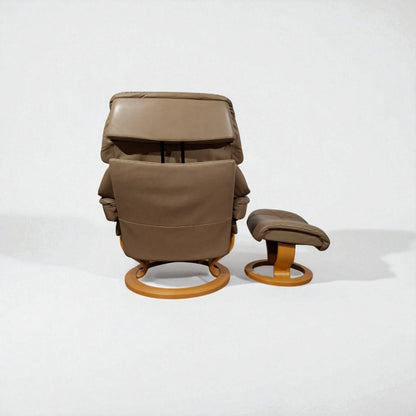 Stressless Reno (L) Lenestol med Krakk – Beige Skinn | Pent Brukt
