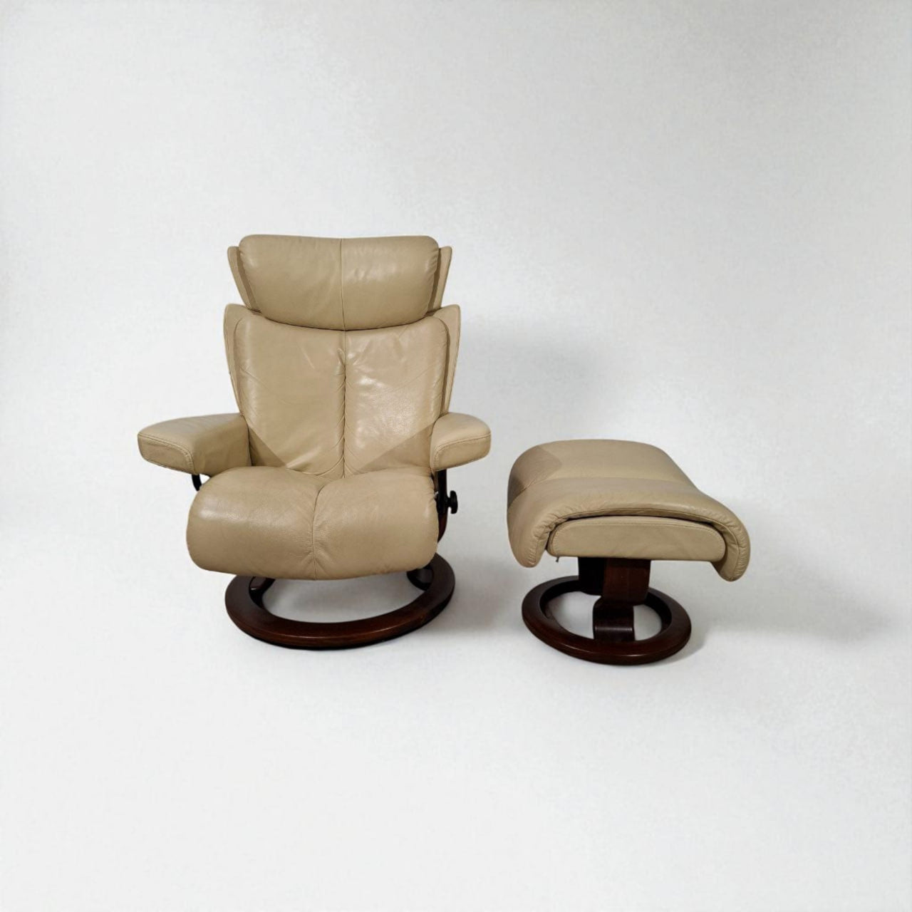 Stressless Magic (M) lenestol med Krakk  | Mobelglede