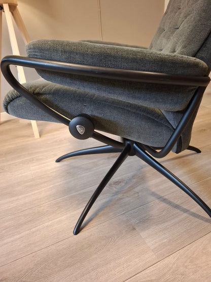 Ekornes Stressless Metro Lav lenestol i grått tekstil