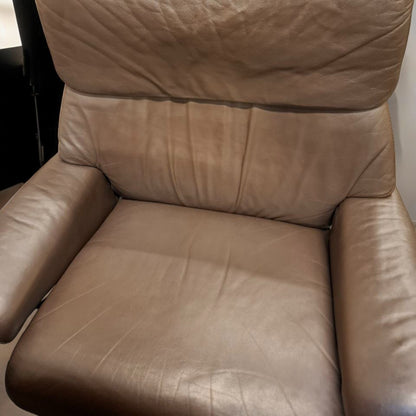 Stressless Capri L lenestol m/krakk – brun skinn | Eksklusiv komfort fra MøbelGlede