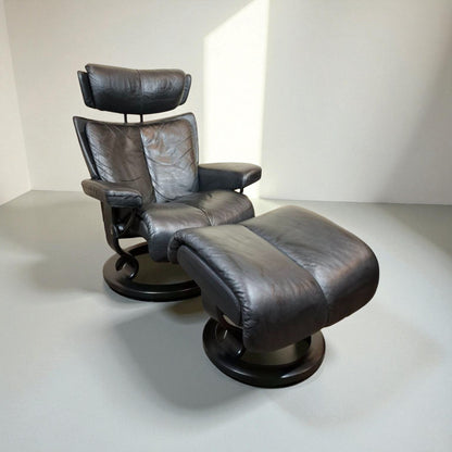 Stressless Magic (M) lenestol svart skinn m/ krakk – Ekornes kvalitet | MøbelGlede