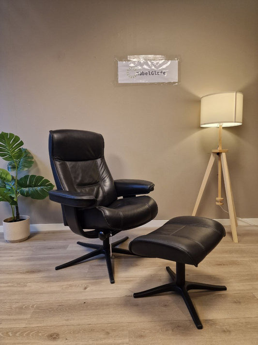 Eksklusiv IMG Nordic 11 Lenestol med Krakk  | MøbelGlede