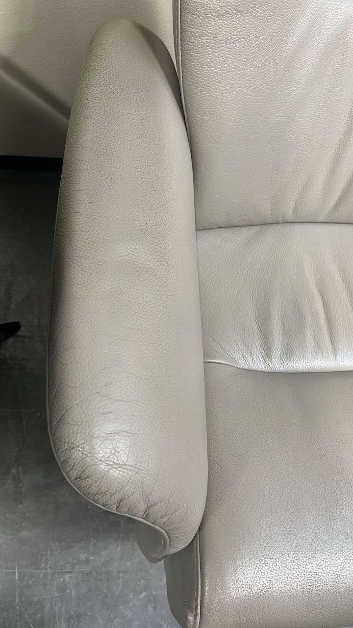 Conform Master Recliner / lenestol i mørk grå
