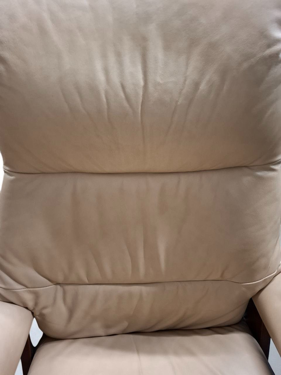 Stressless View lenestol med krakk – Signatur understell
