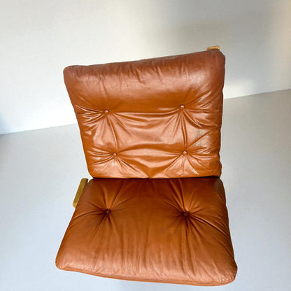 Vintage Siesta Lenestol med Krakk – Cognac Skinn | MøbelGlede