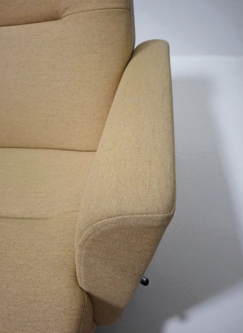 Eksklusiv Conform Relieve Recliner med innbygd fothviler