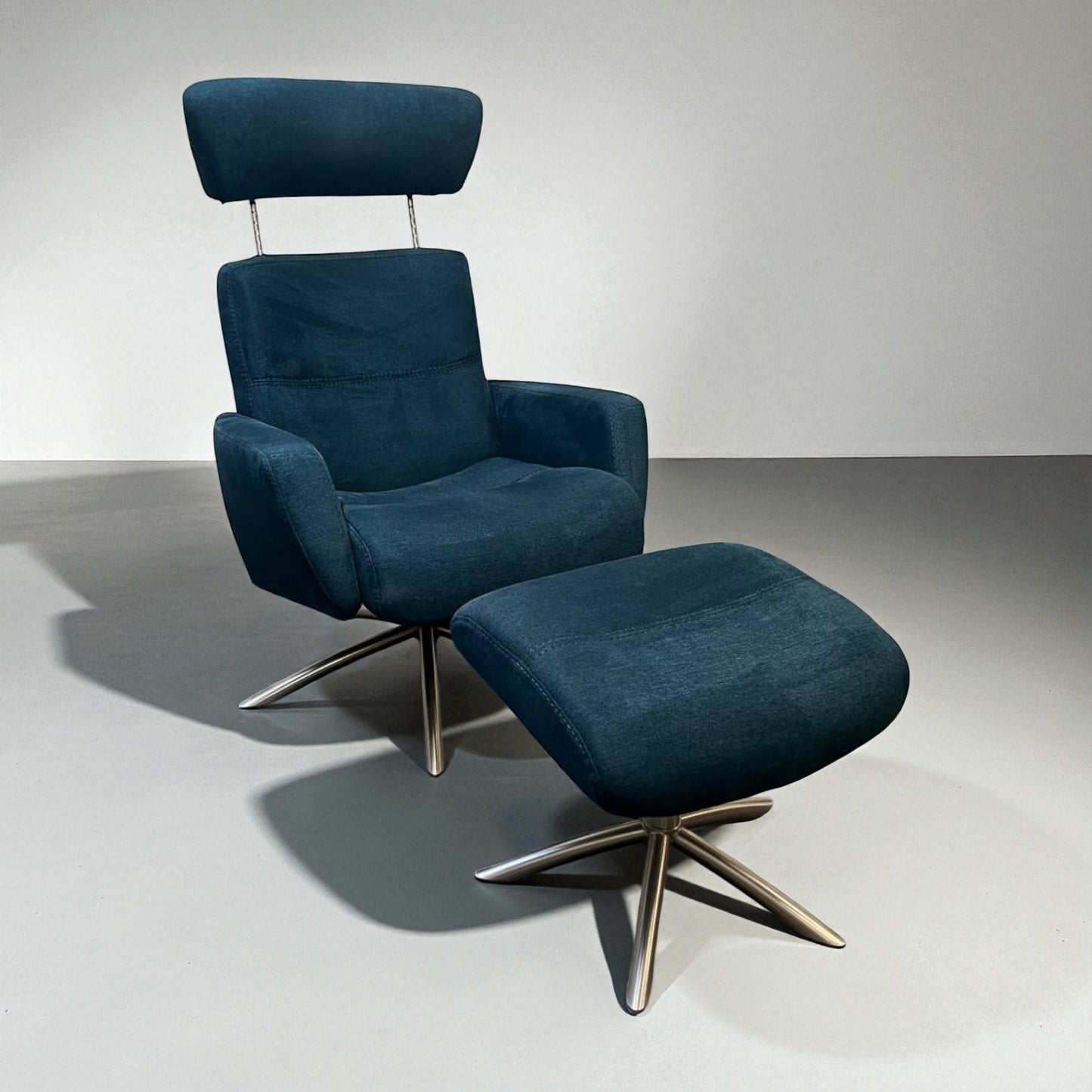 IMG Lenestol med Krakk – Petrol Tekstil | Ergonomisk Komfort fra Ekornes