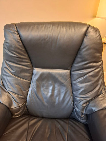 Brukt Stressless Live (L) lenestol m/krakk i svart - naerbilde