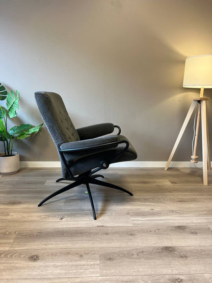 Ekornes Stressless Metro Lav lenestol i grått tekstil