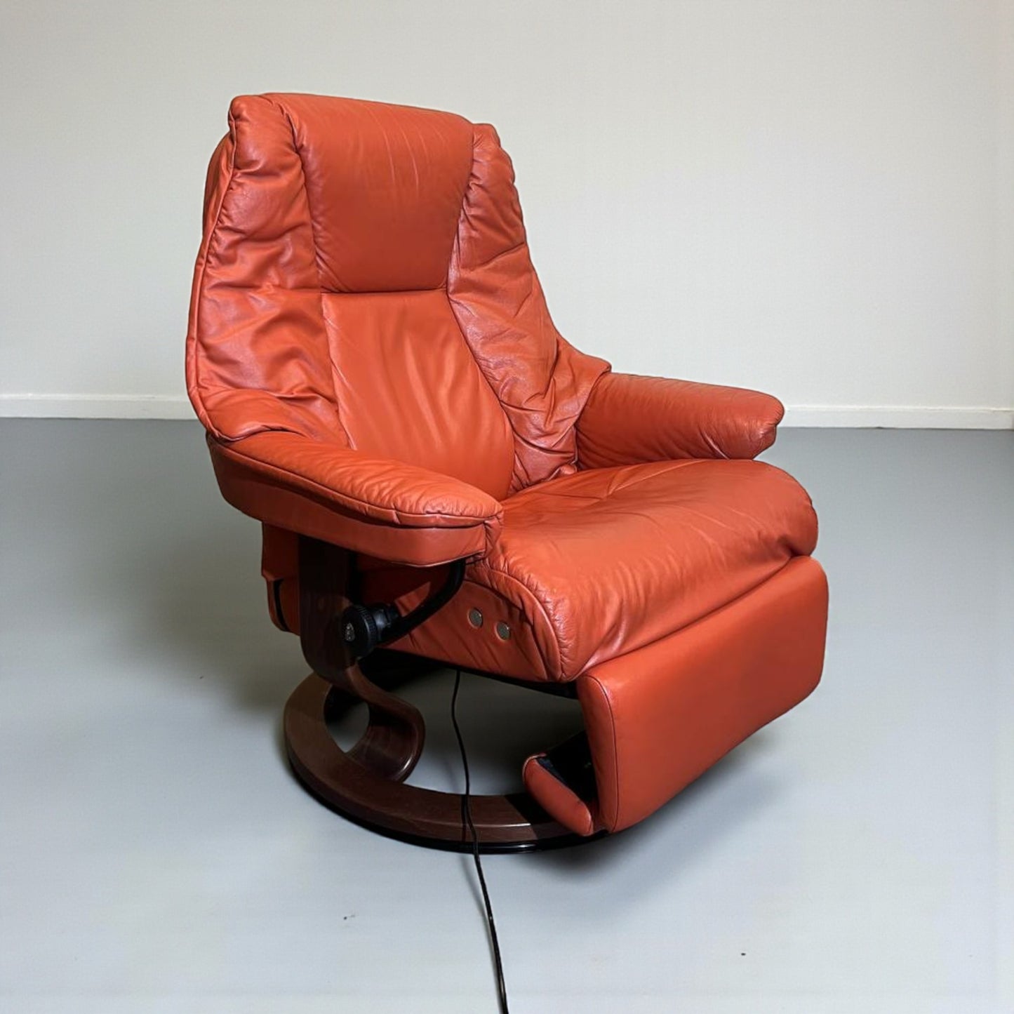 Stressless® Live (M) Power elektrisk lenestol innbygd fothviler Ekornes
