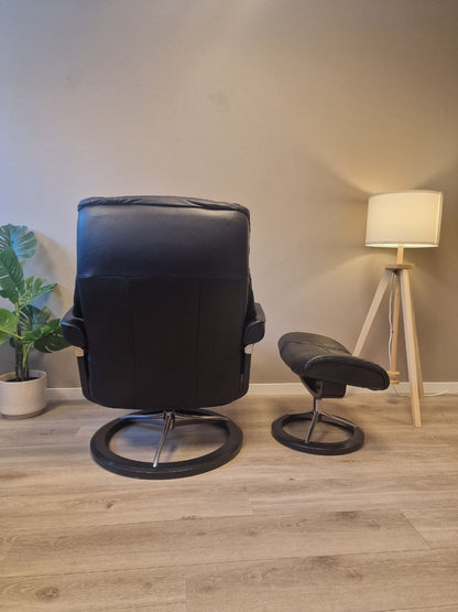 Stressless Mayfair (L) lenestol m/krakk i svart skinn