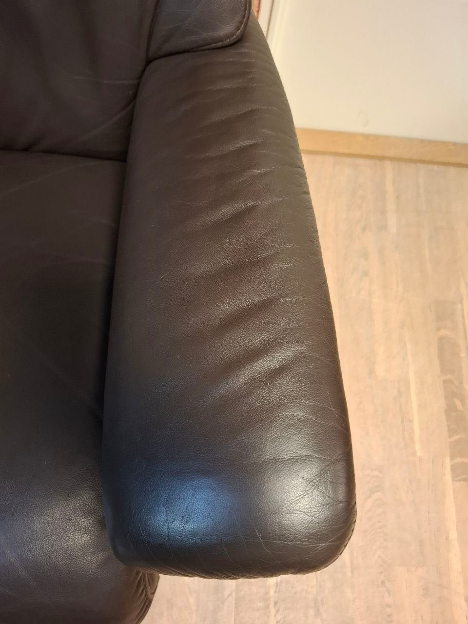 Stressless Capri (L) lenestol m/krakk i brun