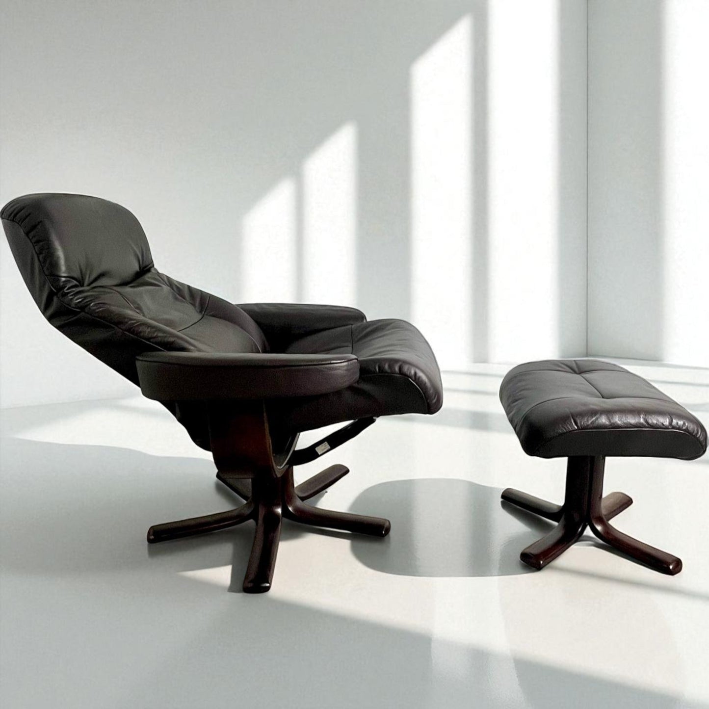 Hjellegjerde Scansit lenestol m/krakk