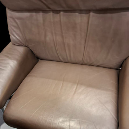 Stressless Capri L lenestol m/krakk – brun skinn | Eksklusiv komfort fra MøbelGlede