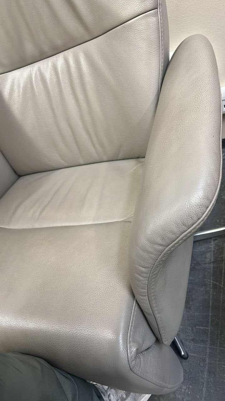 Conform Master Recliner / lenestol i mørk grå
