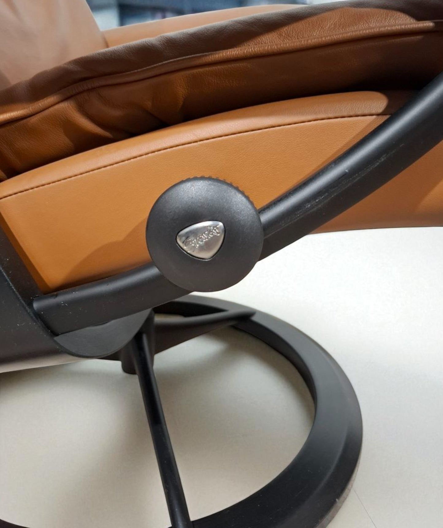 Stressless® Aura (M) lenestol m/krakk Ekornes