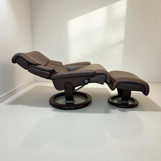 Stressless Capri L lenestol m/krakk – brun skinn | Eksklusiv komfort fra MøbelGlede