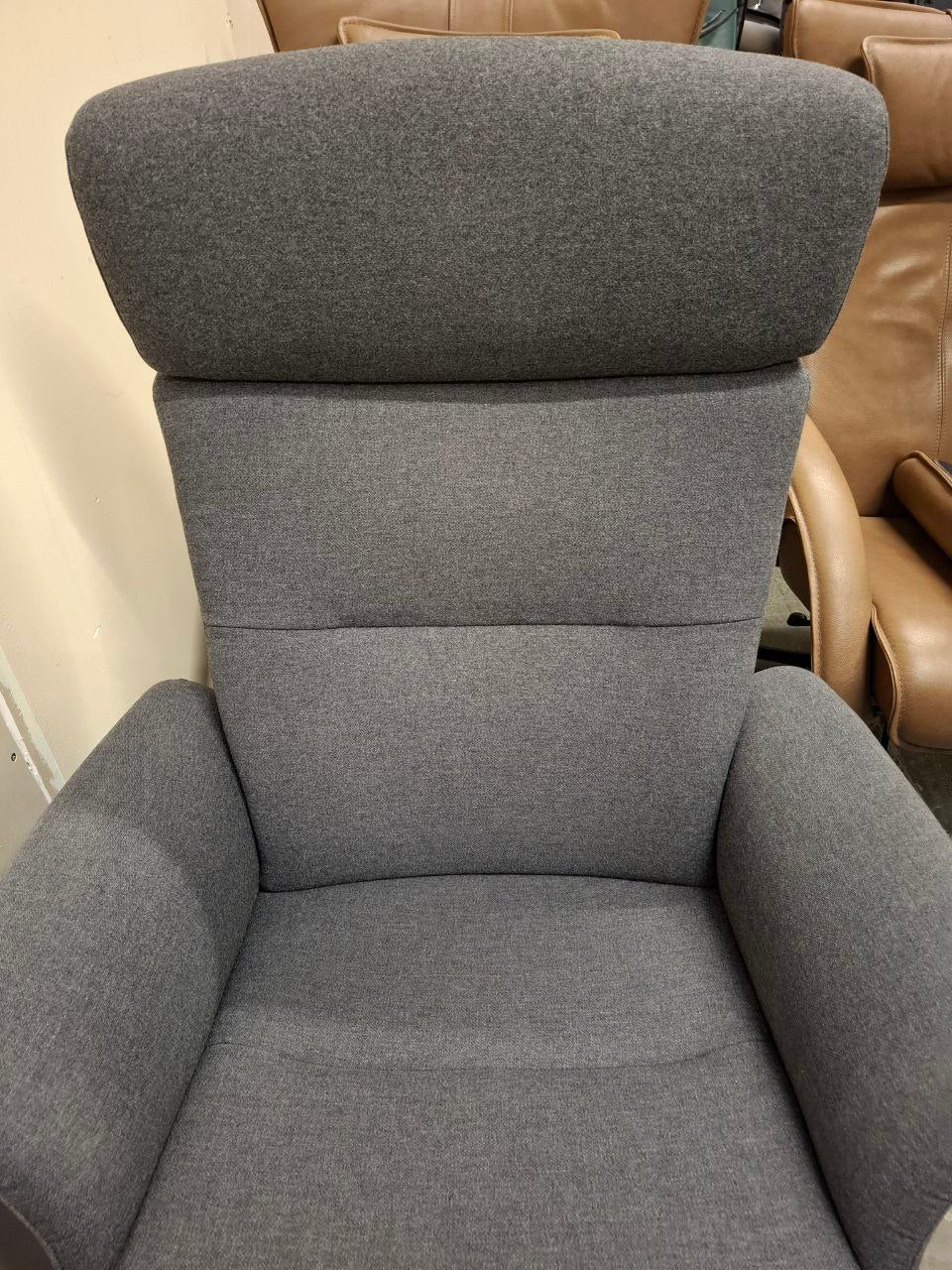 Conform Master Recliner / lenestol i grå