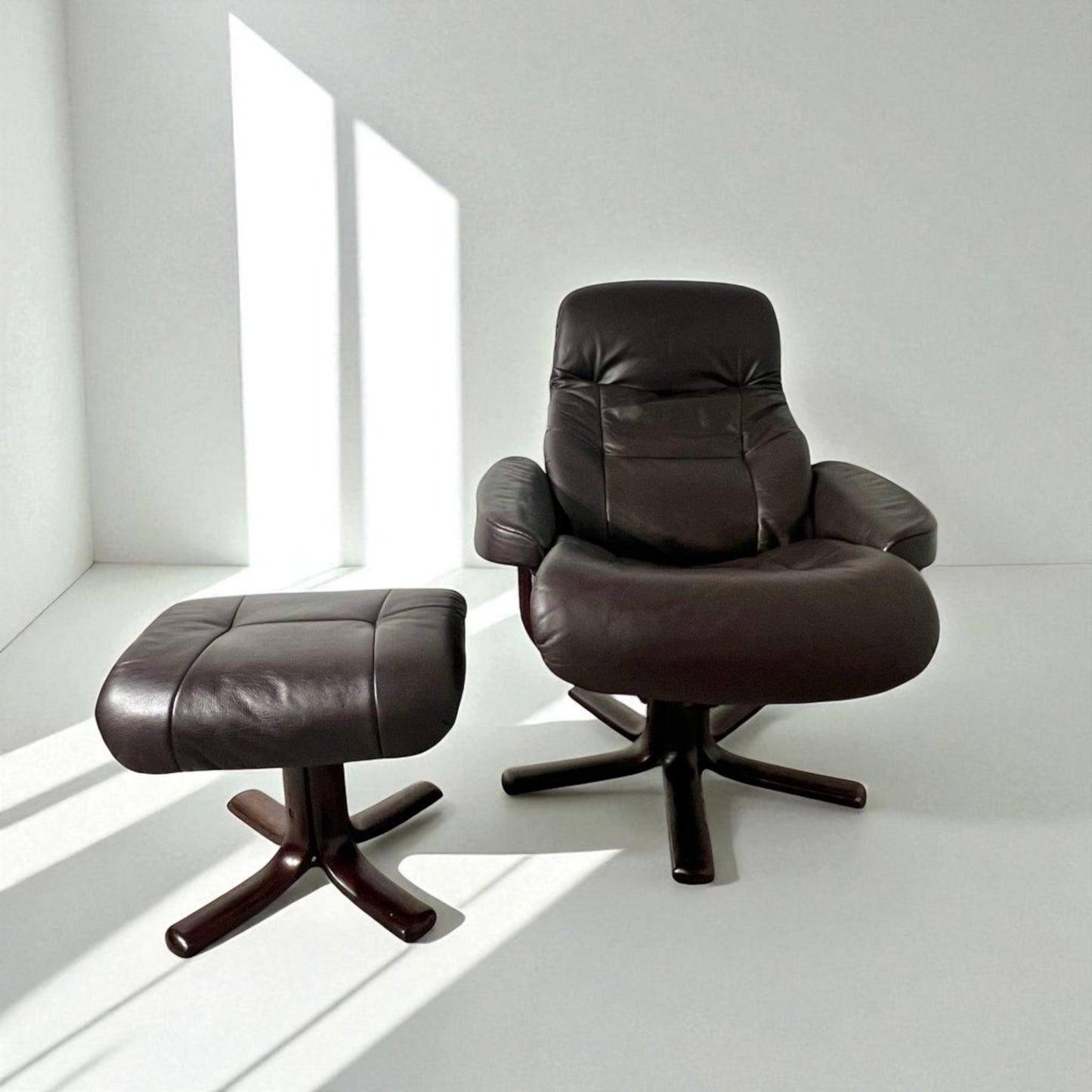 Hjellegjerde Scansit lenestol m/krakk