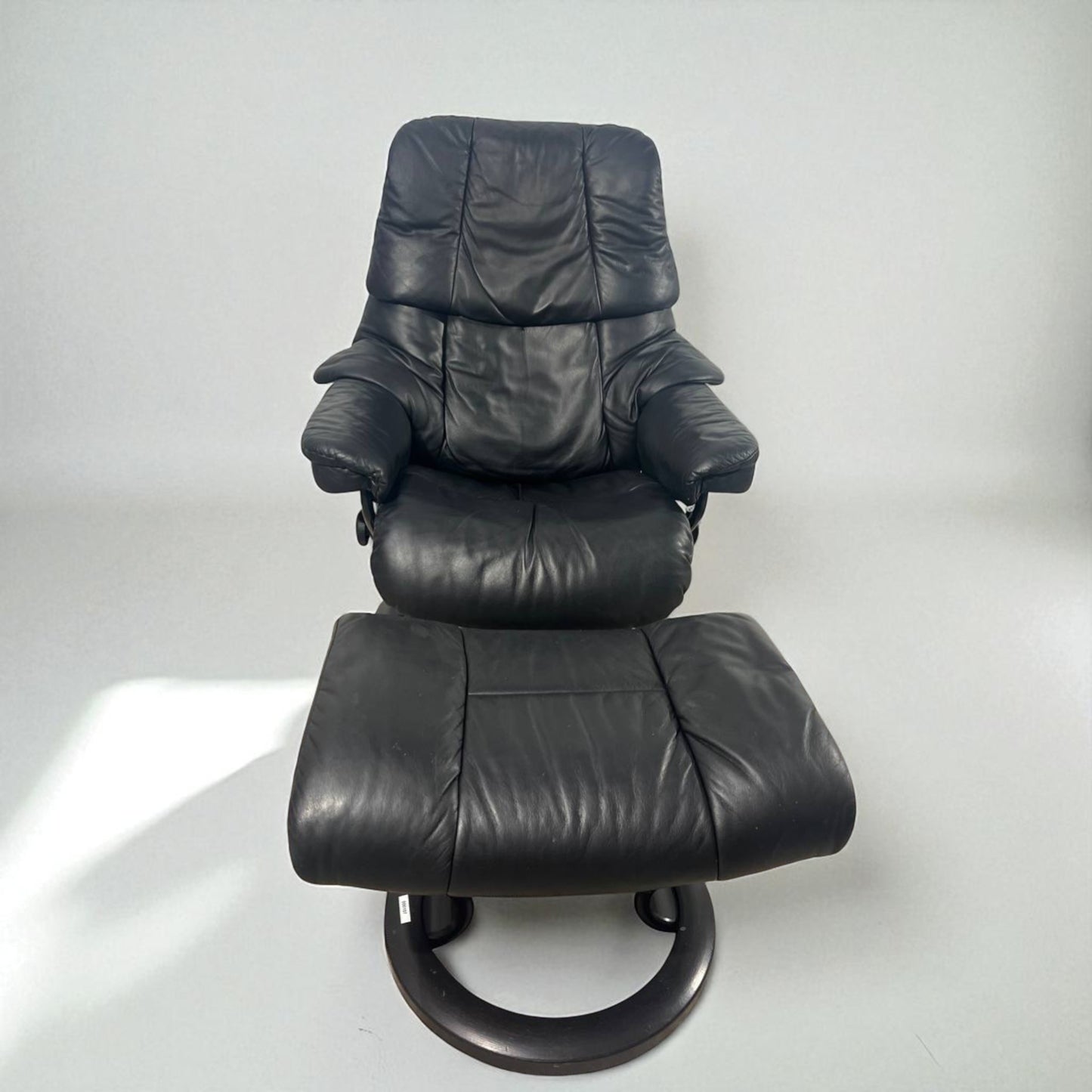 Stressless Reno i sort skinn – Kvalitet & Komfort fra Ekornes | MøbelGlede