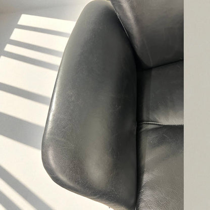 Conform Master  Recliner med innbygd fothviler – MøbelGlede
