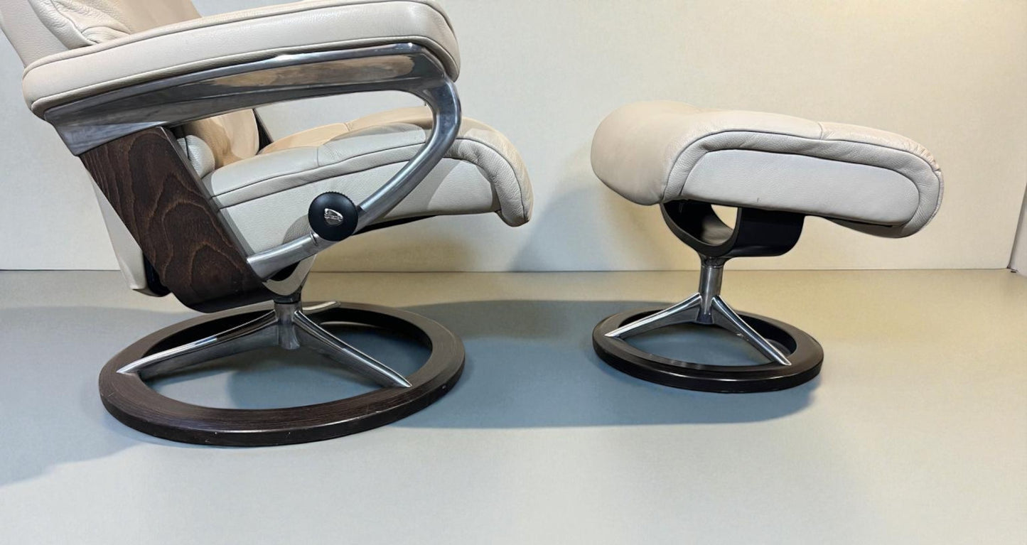 Stressless View lenestol med krakk – Signatur understell