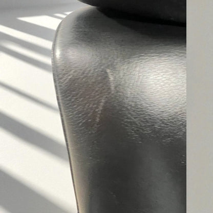 Conform Master  Recliner med innbygd fothviler – MøbelGlede