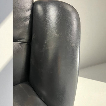 Conform Master  Recliner med innbygd fothviler – MøbelGlede