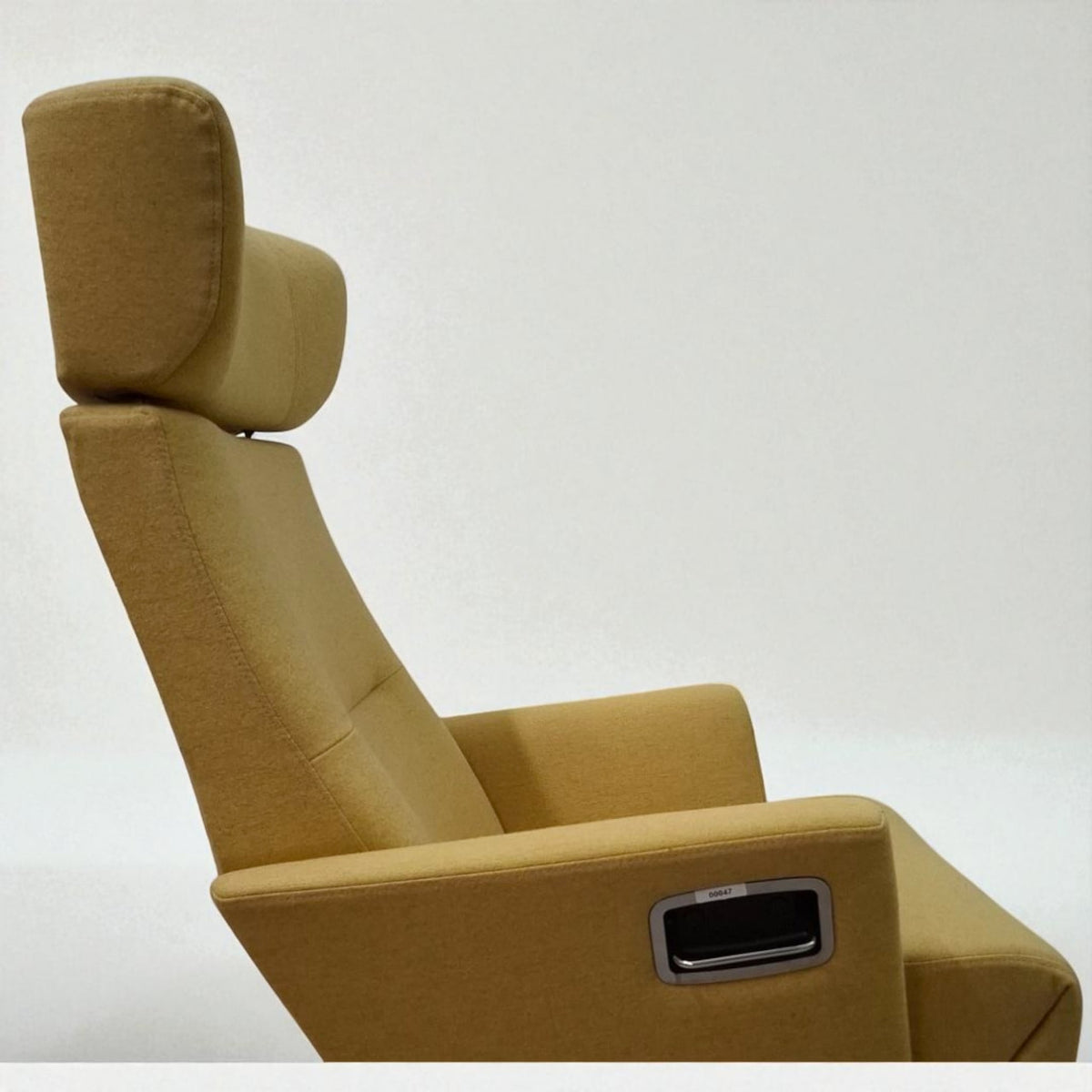 Eksklusiv Conform Relieve Recliner med innbygd fothviler