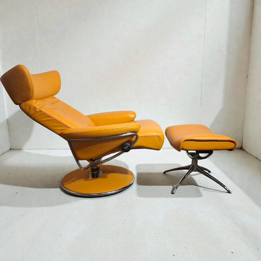 Stressless Jazz lenestol med krakk i skinn – ikonisk design & komfort | MøbelGlede