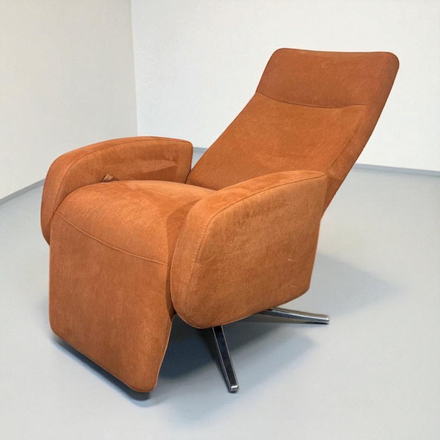 Eksklusiv Select Lenestol Recliner med innbygd fothviler