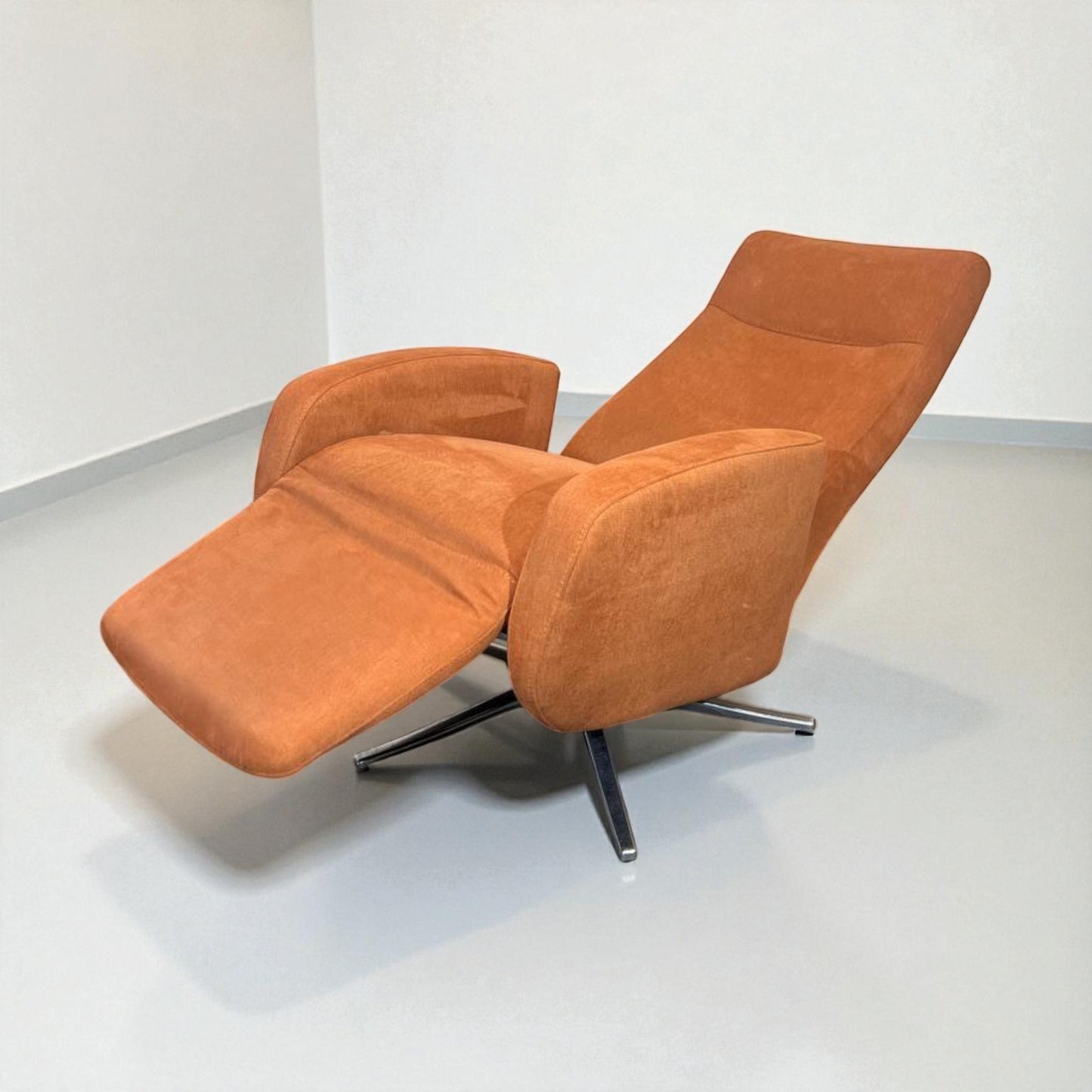 Eksklusiv Select Lenestol Recliner med innbygd fothviler