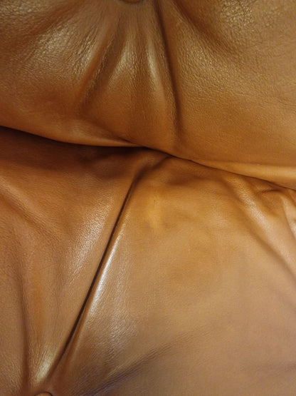 Siesta Classic - Lav uten armlene Lenestol – cognac skinn eik treverk