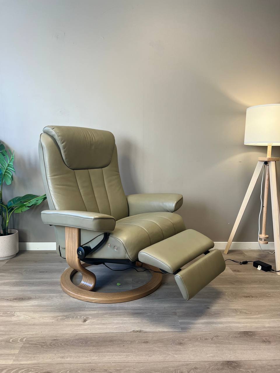 Stressless Bliss Power lenestol (L) i olivengrønt skinn