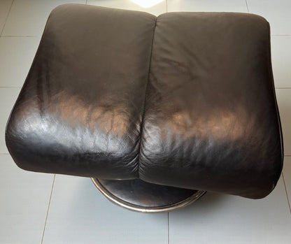 Stressless Blues (M) lenestol med krakk – Eksklusiv komfort | MøbelGlede