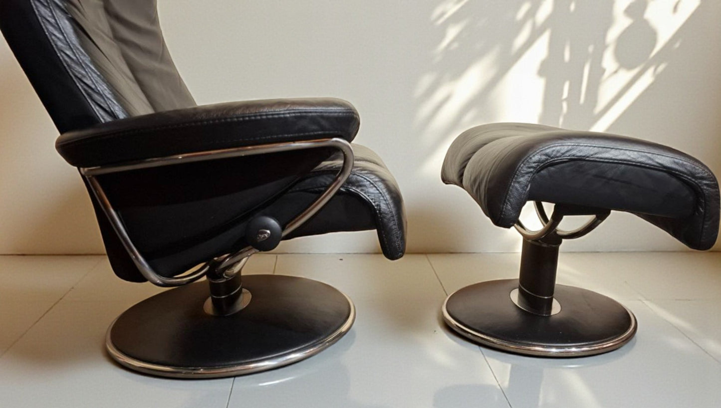 Stressless Blues (M) lenestol med krakk – Eksklusiv komfort | MøbelGlede