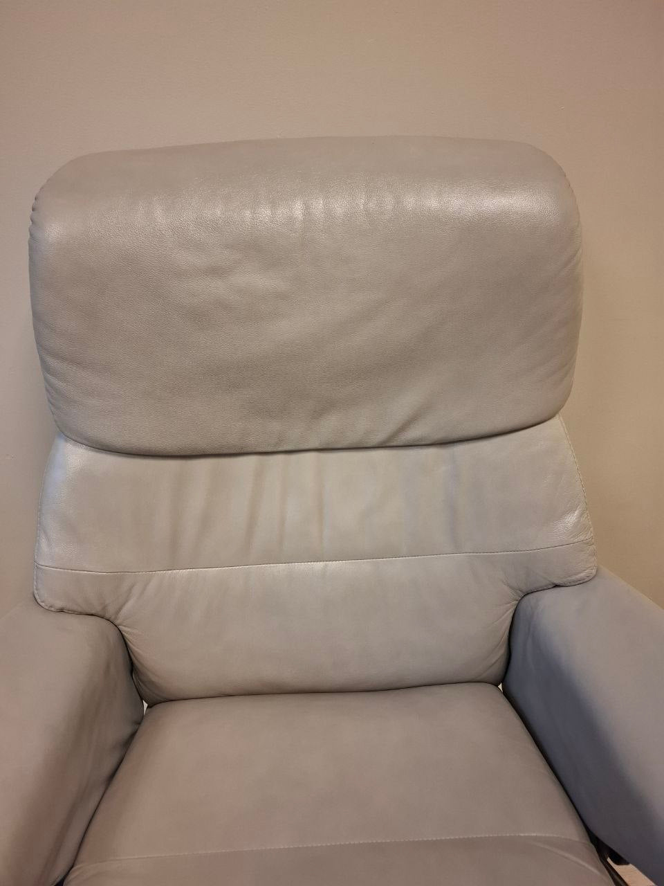 Stressless Capri signatur (M) lenestol m/krakk i grå