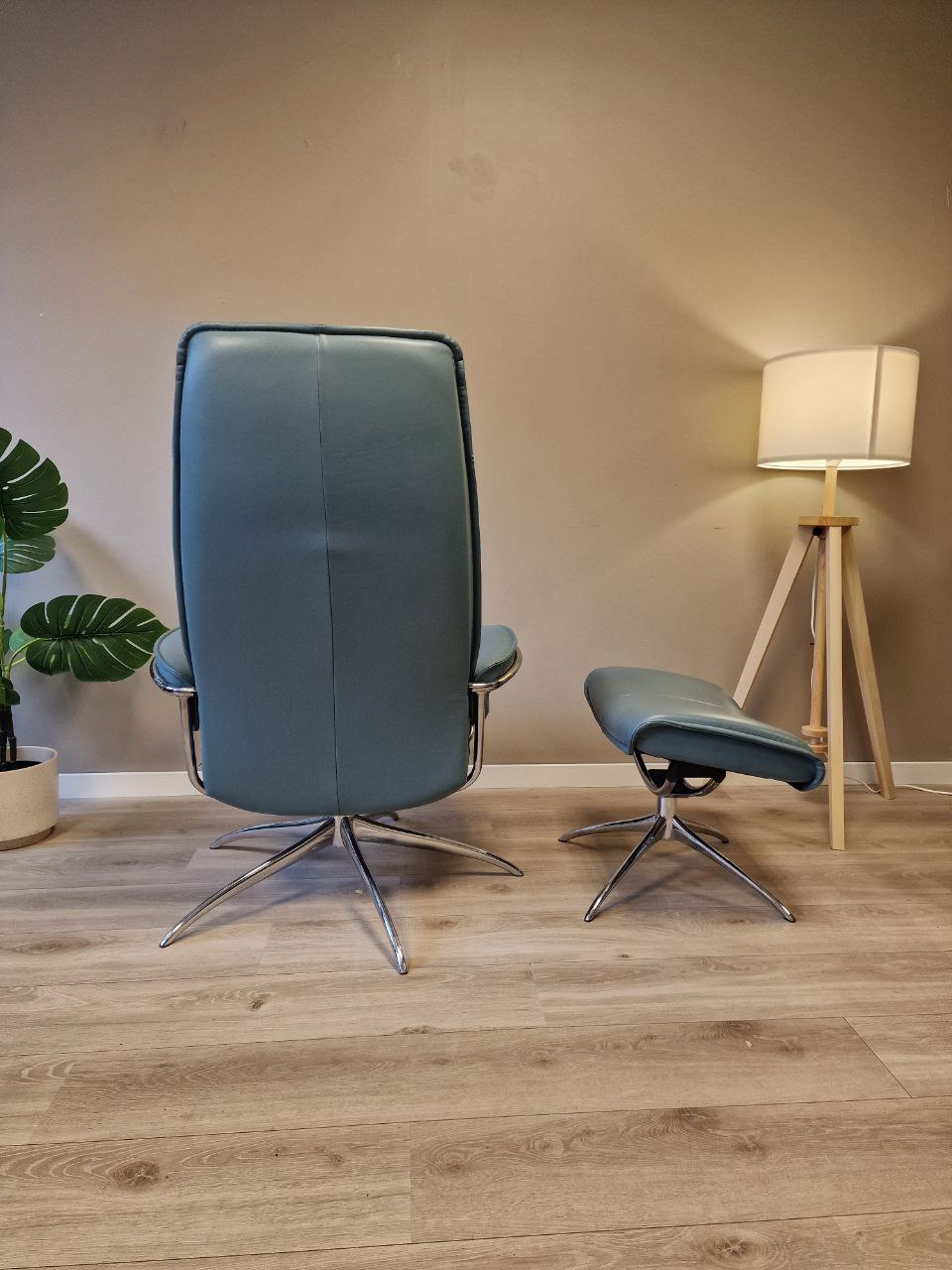 Brukt Ekornes Stressless City Star lenestol m/krakk i blå - i interiorsetting