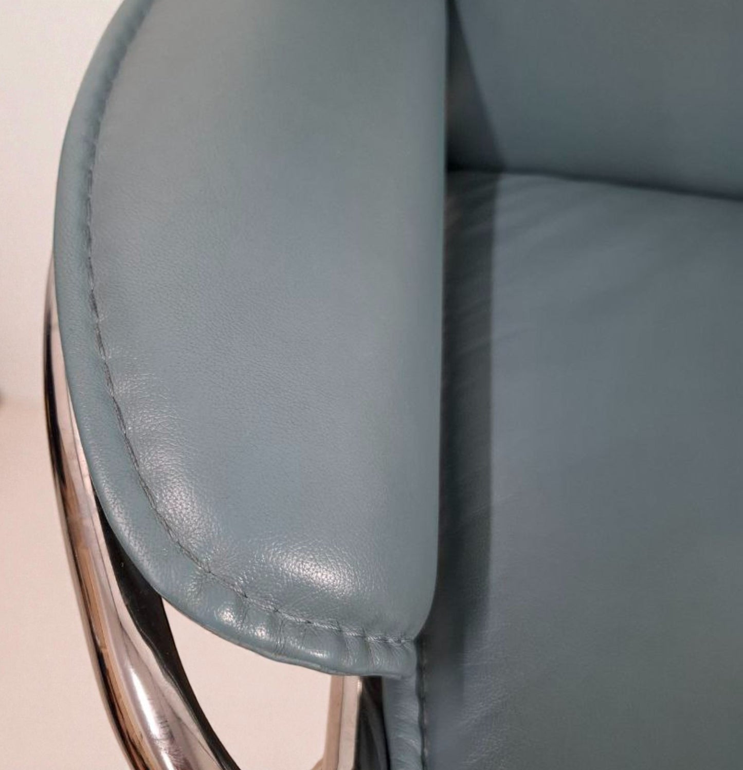 City Star Stressless lenestol m/krakk – Blå skinn | Ekornes kvalitet hos MøbelGlede