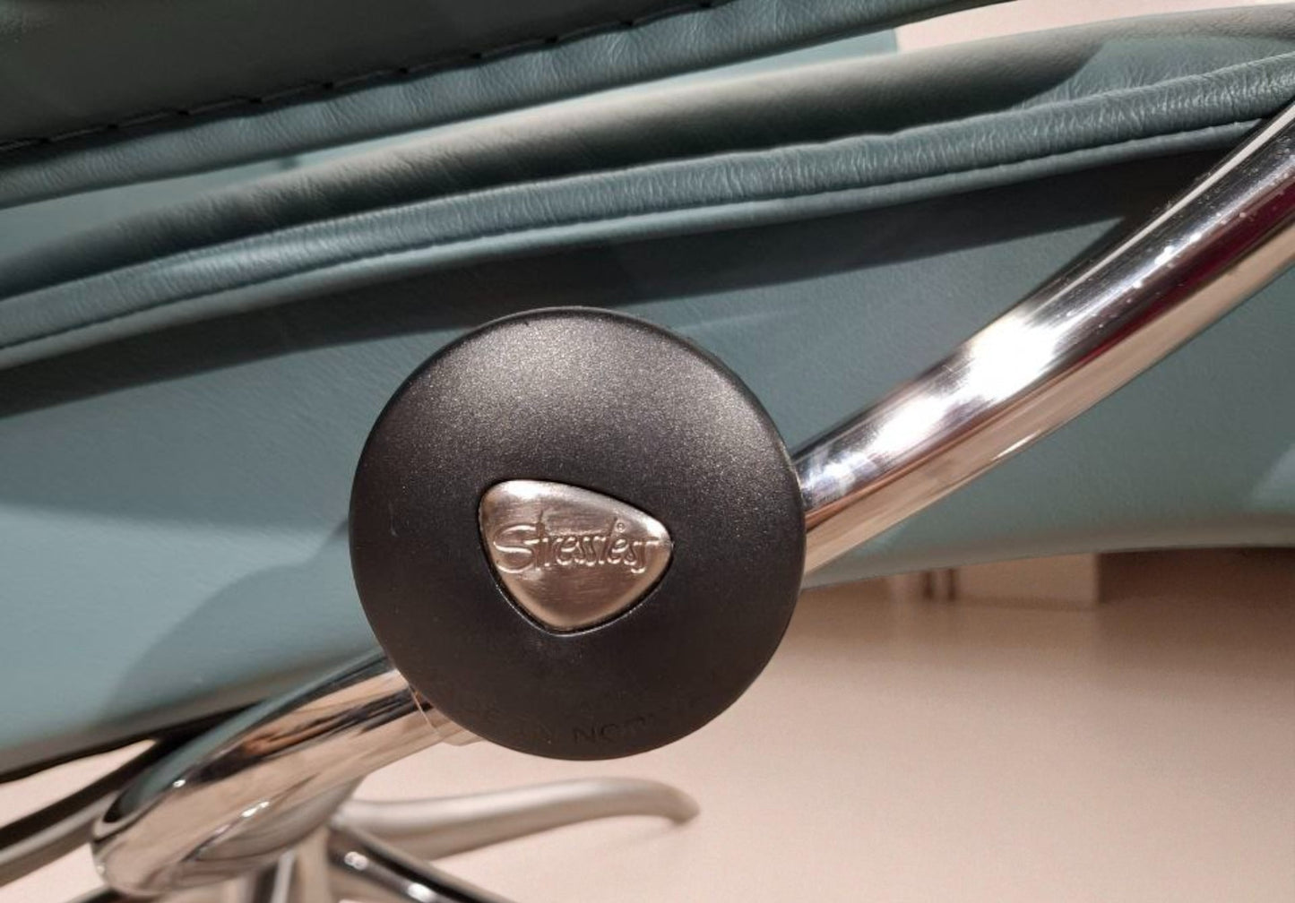 City Star Stressless lenestol m/krakk – Blå skinn | Ekornes kvalitet hos MøbelGlede