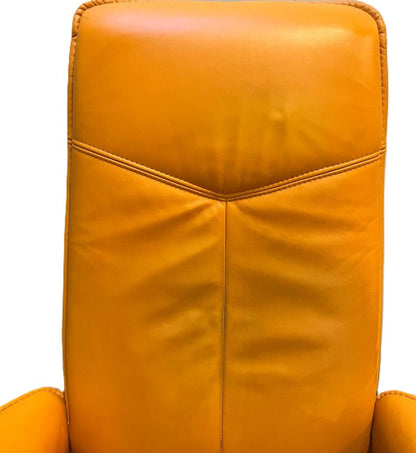 Stressless City Star lenestol med krakk – Oransje skinn | Ekornes | MøbelGlede