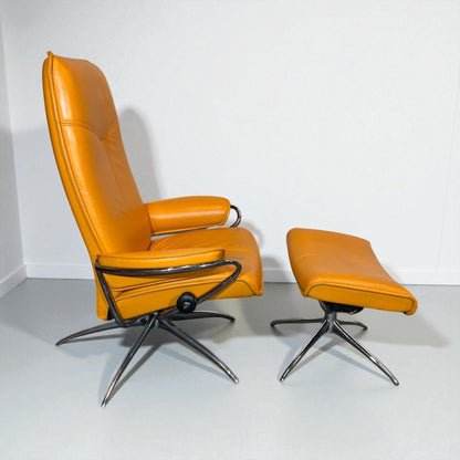 Stressless City Star lenestol m/krakk – Romslig Orange | MøbelGlede
