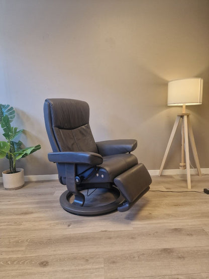 Stressless Dover Power lenestol (M) i grå skinn