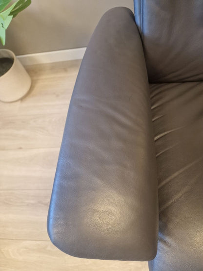 Stressless Dover Power lenestol (M) i grå skinn