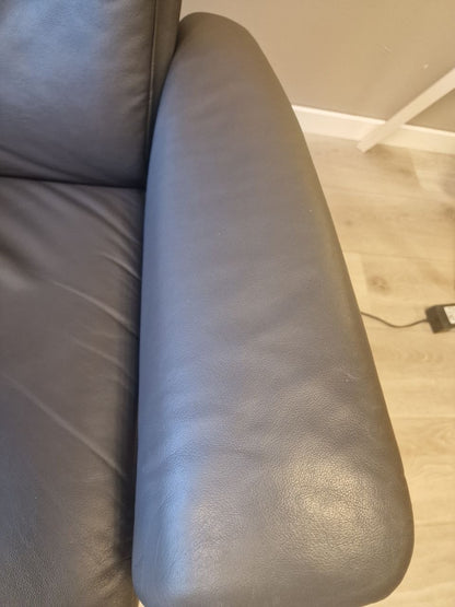Stressless Dover Power lenestol (M) i grå skinn