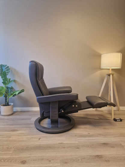 Stressless Dover Power lenestol (M) i grå skinn