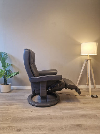Stressless Dover Power lenestol (M) i grå skinn