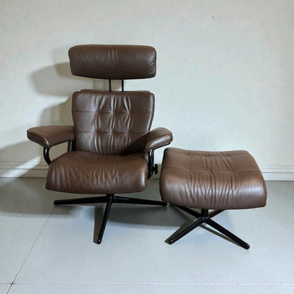 Stressless Erik lenestol med krakk i skinn – Høy Kvalitet | MøbelGlede