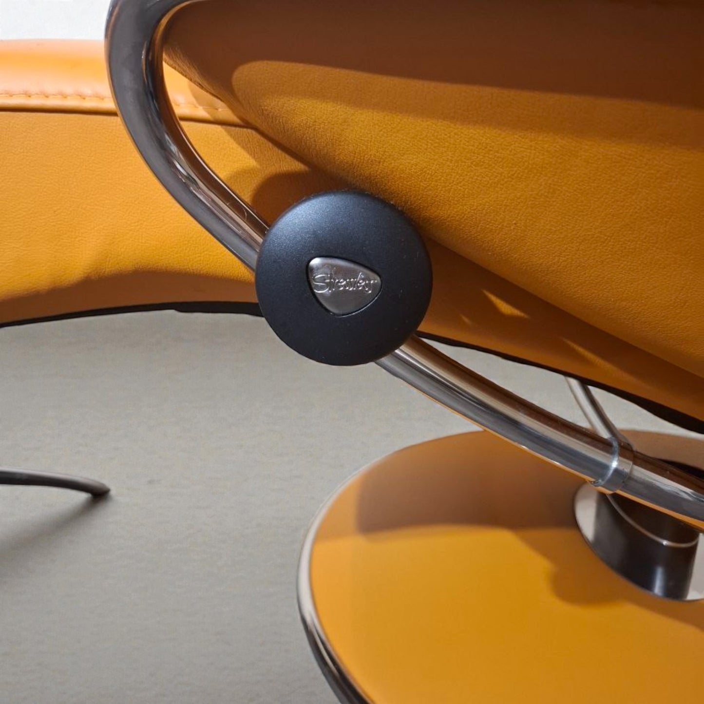 Stressless Jazz lenestol med krakk | Ekornes | Komfort & kvalitet – MøbelGlede
