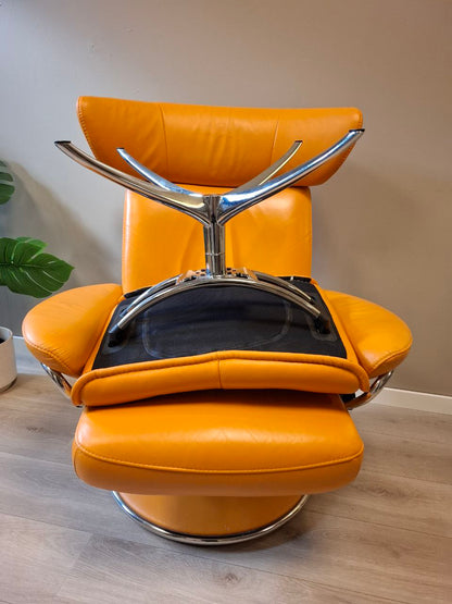 Brukt Stressless Jazz (M) lenestol m/krakk i oransje - naerbilde